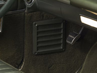 1967 Lincoln Continental 7Y86G806920 - Cameo Green - Studio New Interior